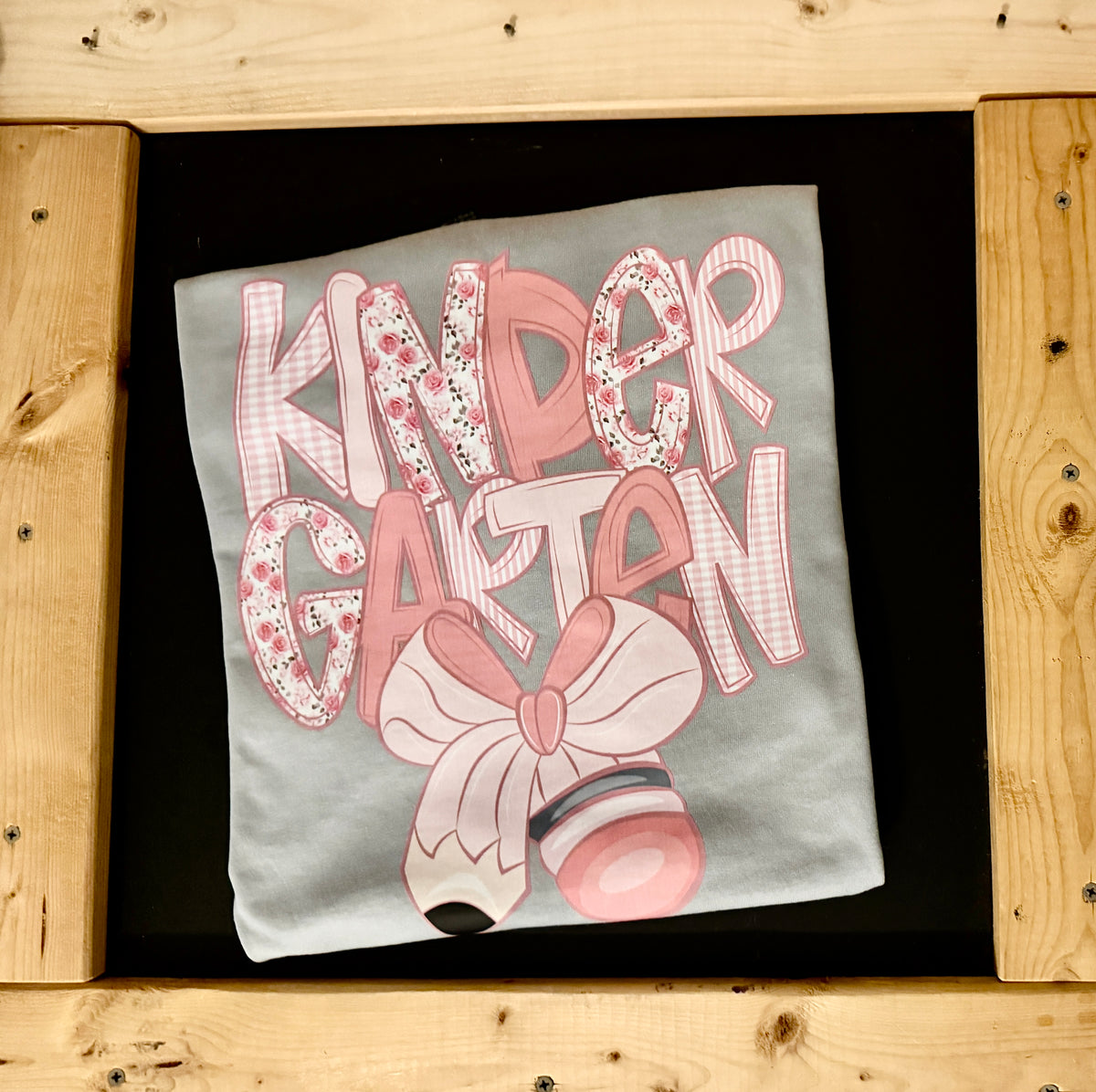 Pink kindergarten pencil bow