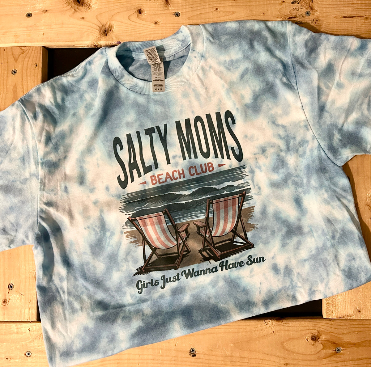Salty Moms Beach Club tee