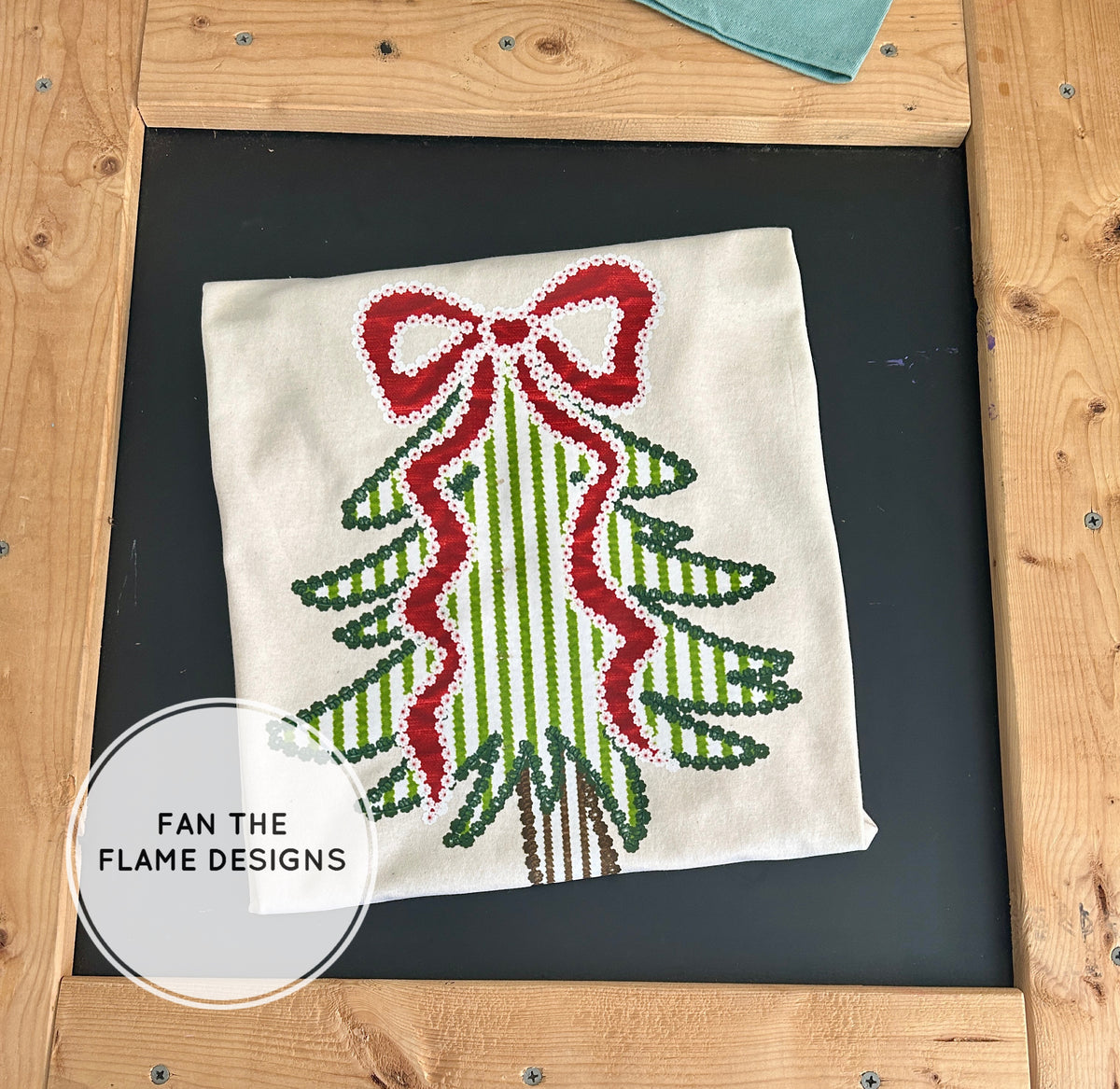 Seersucker Christmas Tree Short/Long/Sweatshirt